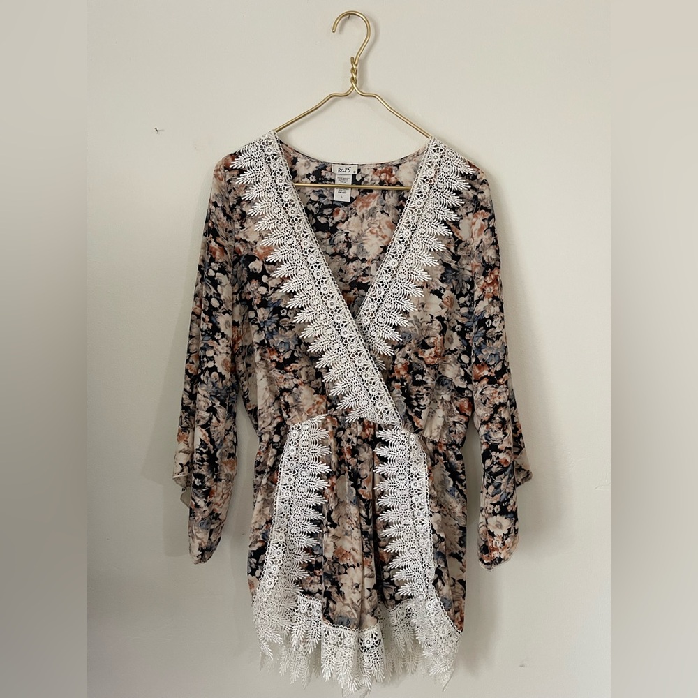 BLUE S/ lace lined romper